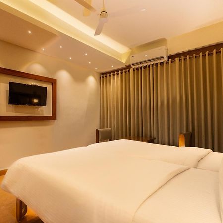 The Nisha Continental Villa Kottayam Bagian luar foto